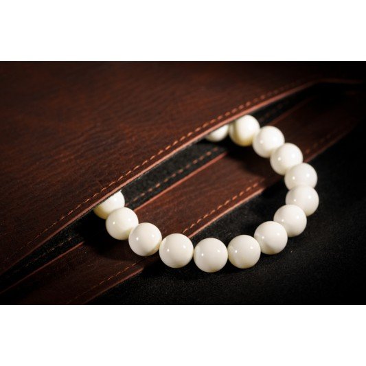 白砗磲手链 White Tridacna Bracelet 白砗磲手链 White Tridacna Bracelet