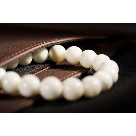 白砗磲手链 White Tridacna Bracelet 白砗磲手链 White Tridacna Bracelet