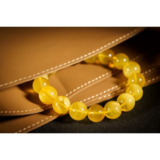 蜜蜡手链 Beeswax Amber Bracelet 蜜蜡手链 Beeswax Amber Bracelet