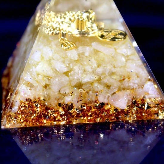 咬钱金蟾蜍奥根 Golden Money Toad Orgonite